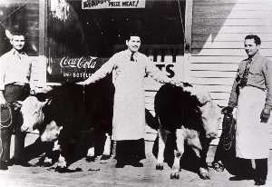 Rayo , Luis asícomo bindo menotti , 1946 , desde el tiendas de barrio de galveston , Galveston Condado Cultural Artes Consejo