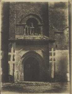 portal sur , Iglesia de san pedro , Melle , Dos Sèvres , Francia