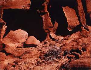 红 附有阴影  岩石  墙上  谷  的  火  内华达