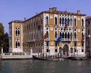 Palazzo Cavalli Franchetti Façade